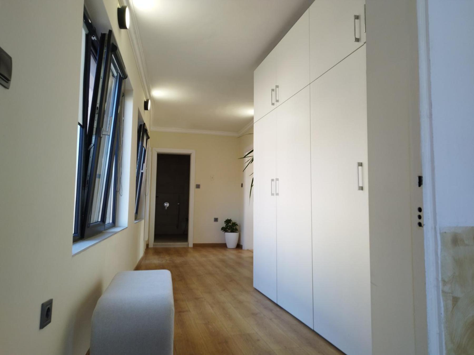 2-Bedroom Flat - Sunny Balcony بلوفديف المظهر الخارجي الصورة